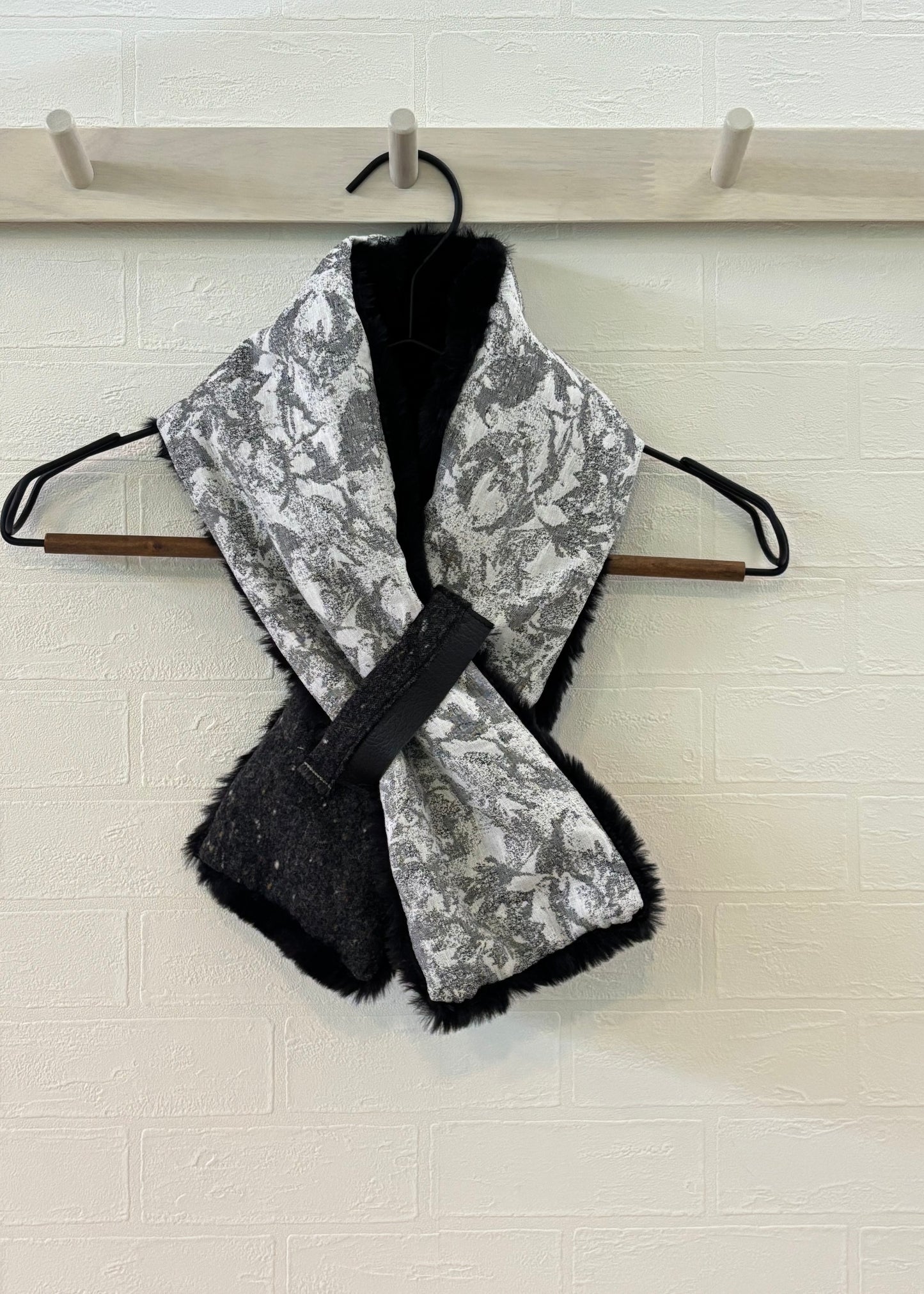 播州織✖️フェイクラビット⭐️1点ものマフラー⭐️クリスマスプレゼント⭐️通すだけで上品。冬の首元に大人の余裕を