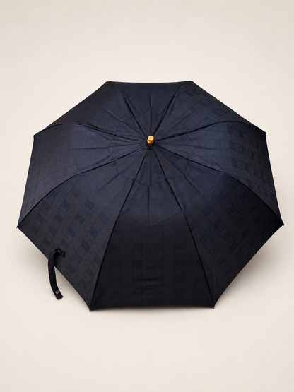 晴れの日も雨の日も、装いを引き立てる大人の一本　men's