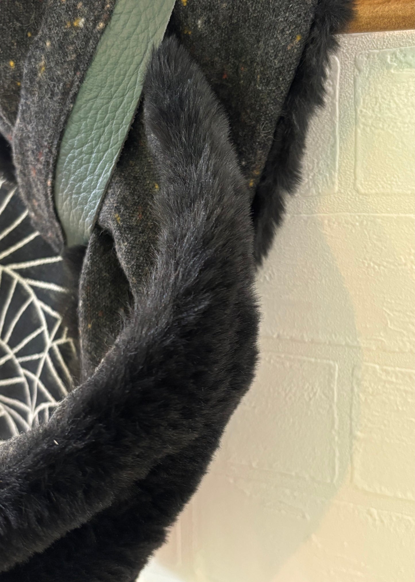 播州織✖️フェイクラビット⭐️1点ものマフラー⭐️クリスマスプレゼント⭐️通すだけで上品。冬の首元に大人の余裕を