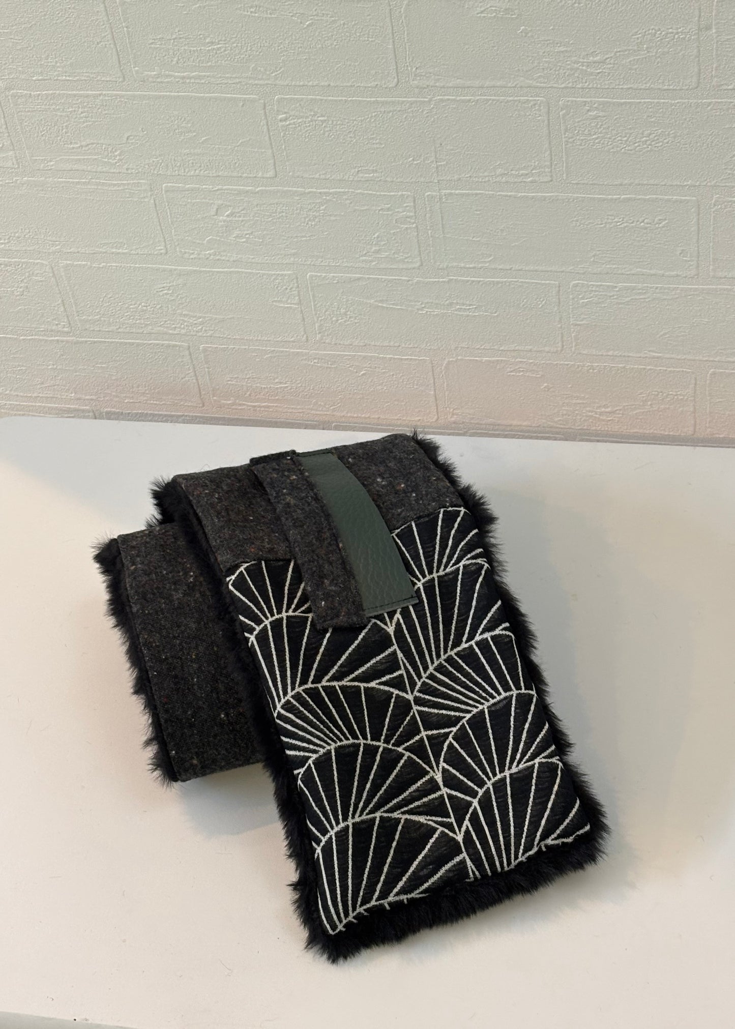 播州織✖️フェイクラビット⭐️1点ものマフラー⭐️クリスマスプレゼント⭐️通すだけで上品。冬の首元に大人の余裕を