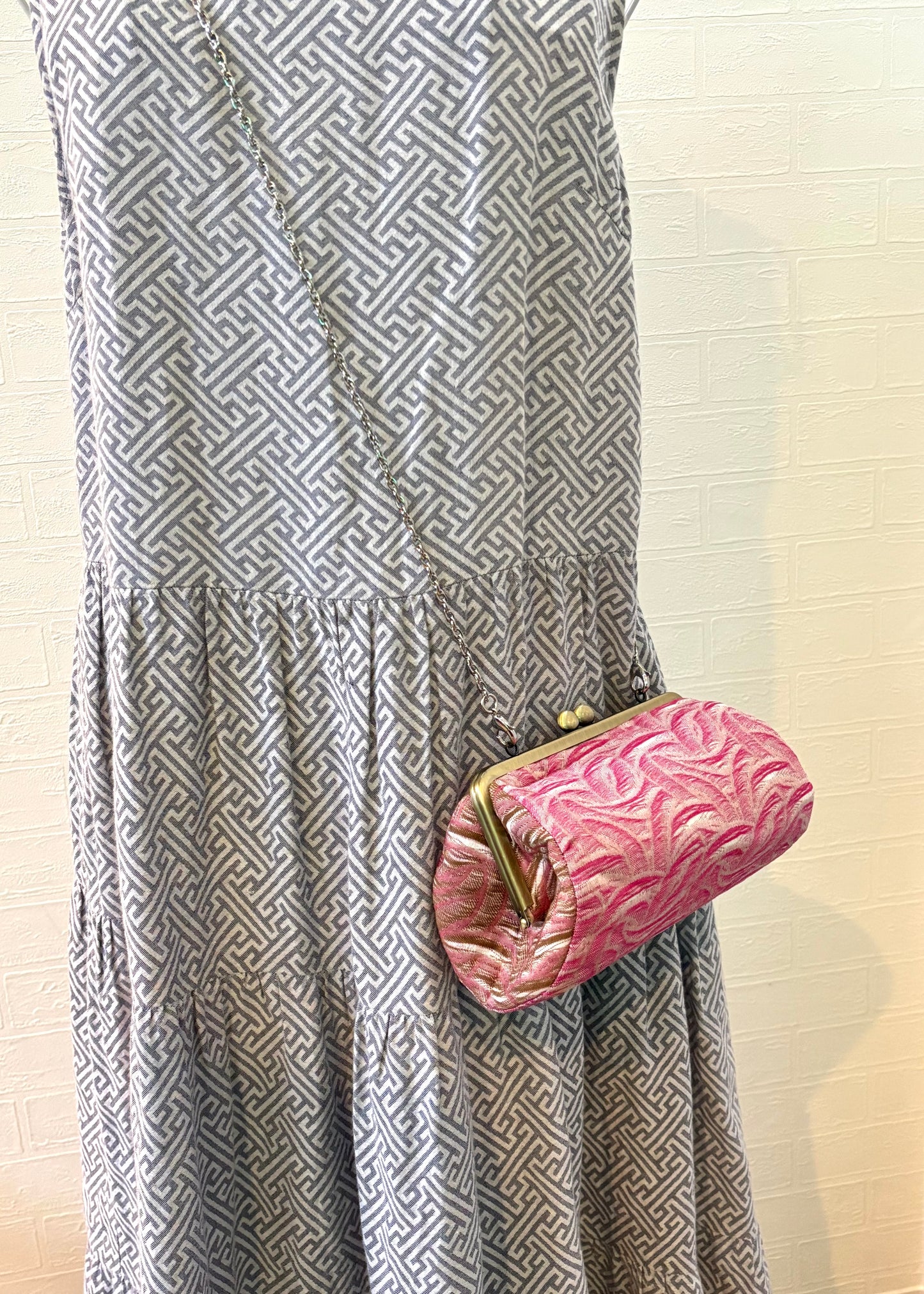 播州織 がま口ポーチ｜ピンクウェーブ